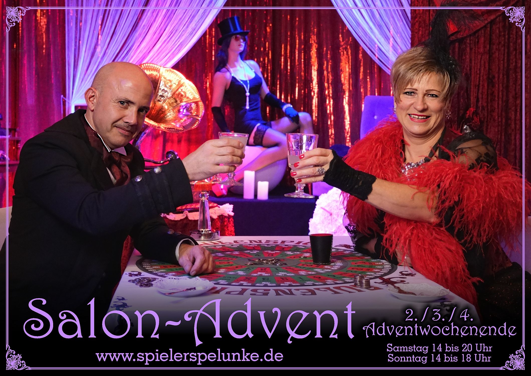 Salon Advent Café mit Bratapfelknödel Grammophon und Boutique Burlesque